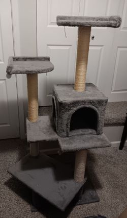 5ft tall cat tree!