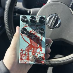 Walrus Audio Deep Six Compressor V3