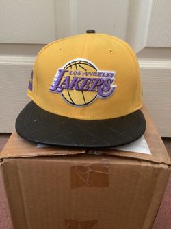 $ $ Los Angeles Lakers Exclusive Hardwood Classic SnapBack NEW $ $