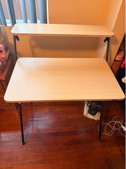 Folding desk