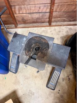 5-Wheel Trailer Hitch