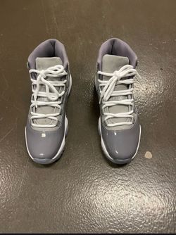 Jordan 11 Cool Grey Size 9