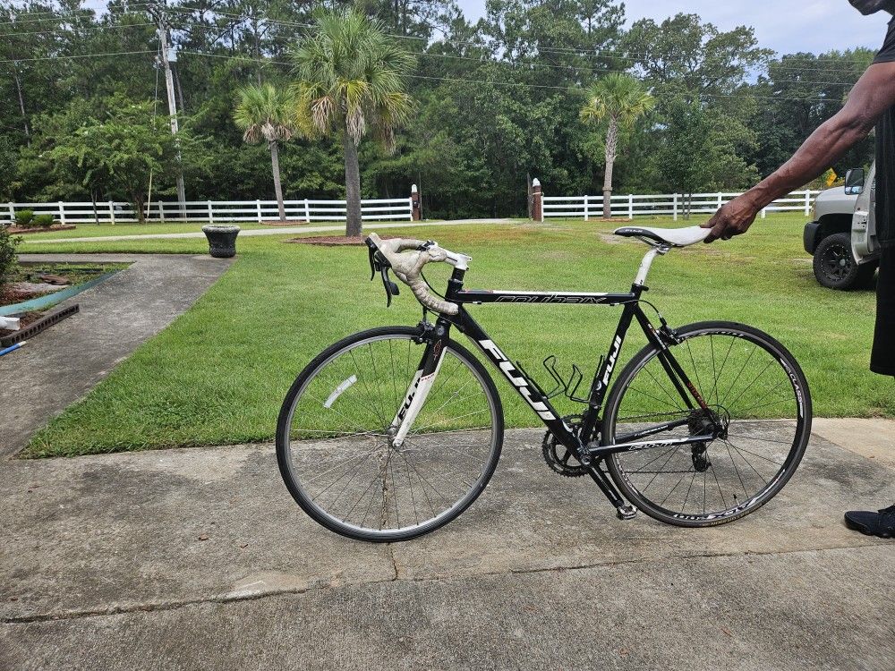 FUJI ROUBAIX BICYCLE 