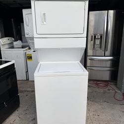 Whirlpool Stackable Everything Works Good 