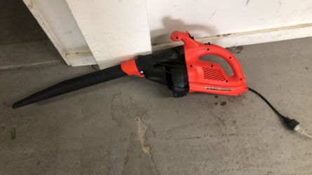 Black & Decker electric blower in good condition