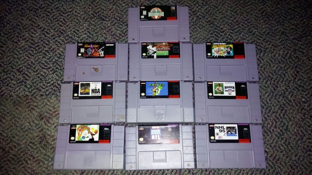 VINTAGE SUPER NINTENDO GAMES