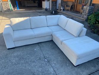 Sectional couch