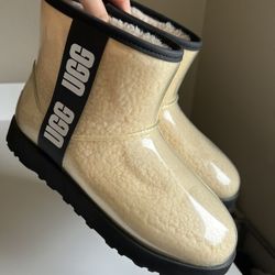 UGG Classic Clear Mini 8