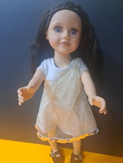   18 Inc Doll 2016 Excelente Condition $15.00