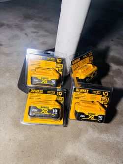 Dewalt 10Ah battery Brand new, price is for each one