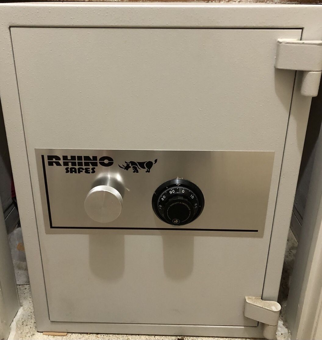 Rhino Safe With Sargent And Greenleaf Mechanical Lock