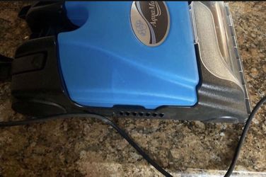 Rainbow Vacuum Aquamate Carpet Shampooer $40
