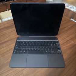 Apple IPAD 13” Pro 256GB