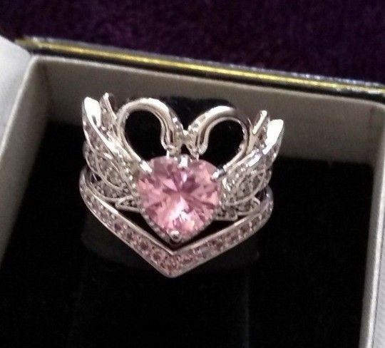 SWANS LOVE FOREVER Wedding/Engagement Ring