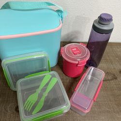 Small Cooler And Lunch Containers. Excellent Condition 