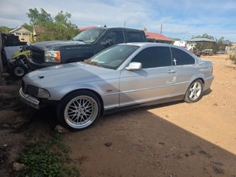 2000 BMW 323