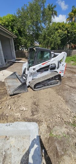 Excavación Y Bobcat