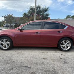 2014 Nissan Altima 