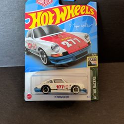 Hot Wheels Retro Racers '71 Porsche 911
