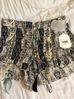 Altar’s State Boho Soft Rayon Tassel Shorts(New With Tag)—Size M(Fit Relax)