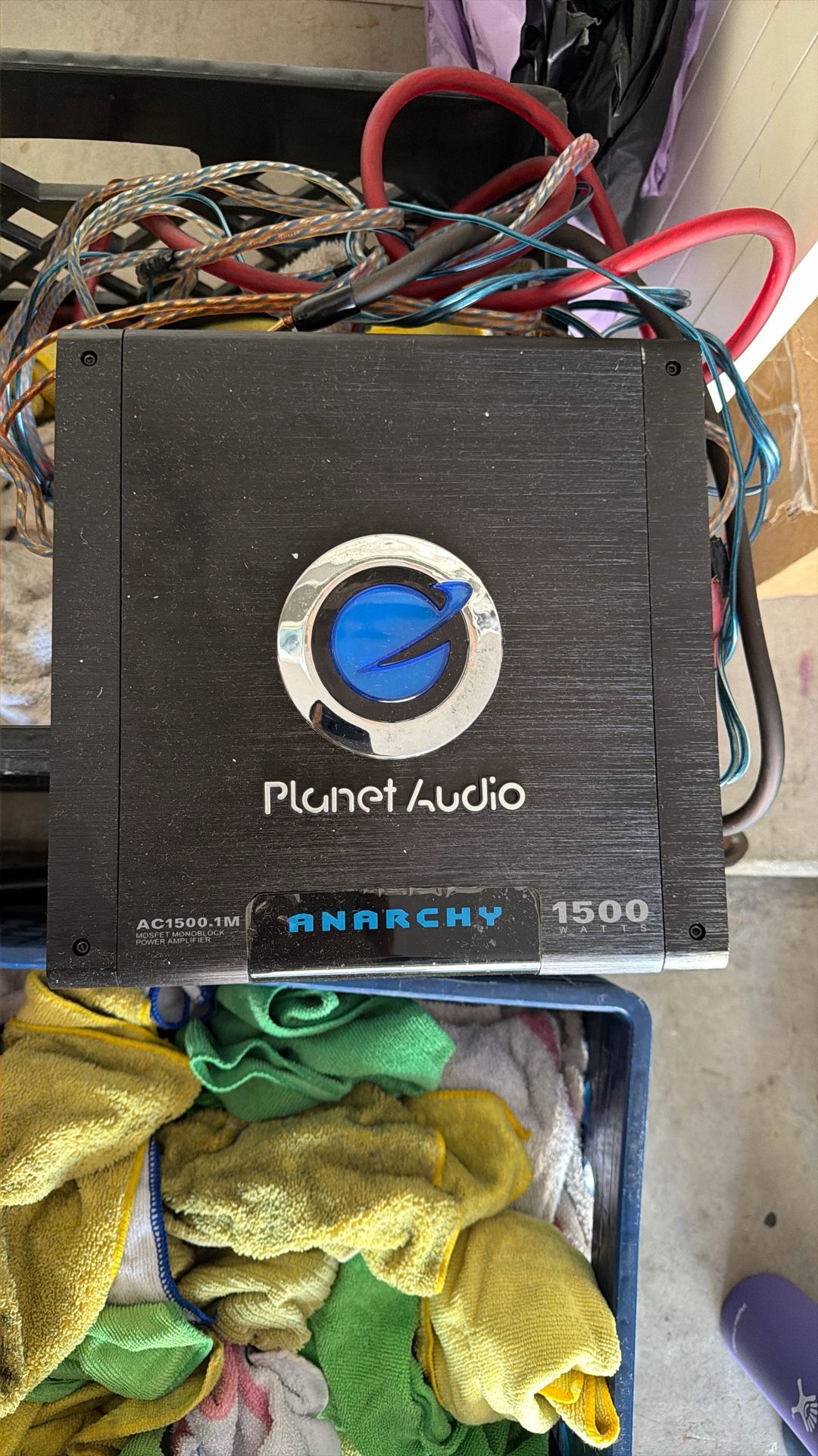 Planet Audio Car  ampli 1500 w 