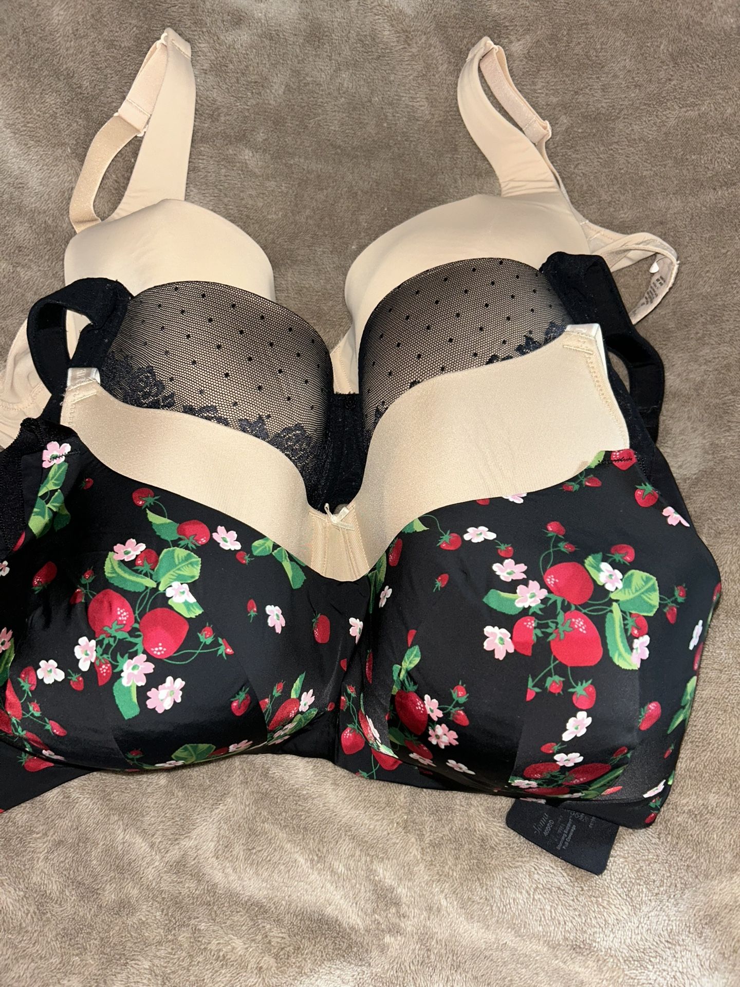 Set Of 4 Bras, Mixed Brands Large Sizes