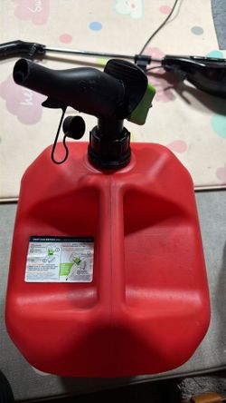 Scepter 5 Gal Gas Can, Spill Proof SmartControl Spout, Spout Extender, Red
