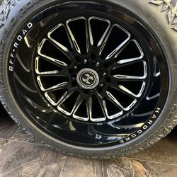 33x12.50R22 RBP On 22x12 Hardcore Off-Road