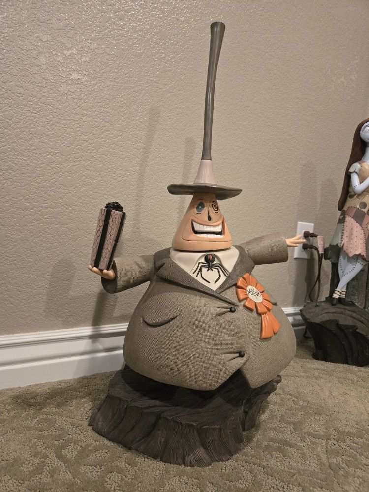 Disney Nightmare Before Christmas BIG Figure Mayor