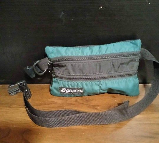 Vintage 90s classic Z-Kreation Boulder Waist Wallet