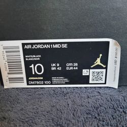 Jordan 1 Mids "NEW"