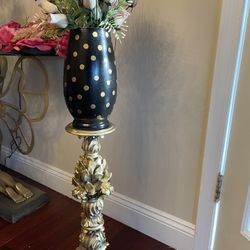 Very Beautiful, Gorgeous Flower With Stand