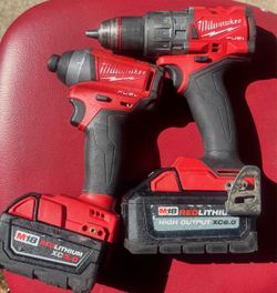 Milwaukee cordless circular saw