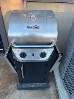 Char-Broil Advantage 2-Burner Gas Grill