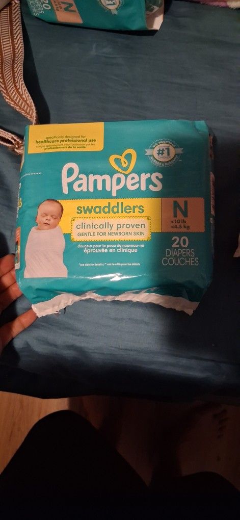 Pampers