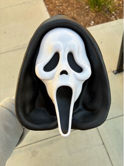 Scream popcorn bucket