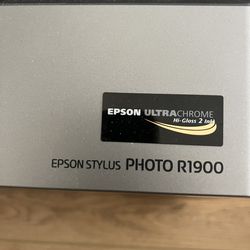 Epson Printer Stylus R1900 w/Ink and Paper