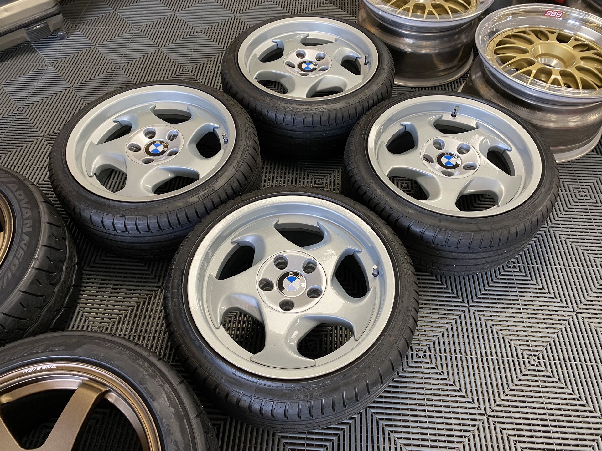 BMW 17” Style 21 Throwing Stars