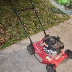 Hyper Tough Briggs& Stratton 125cc Lawn Mower *Please Read Description*