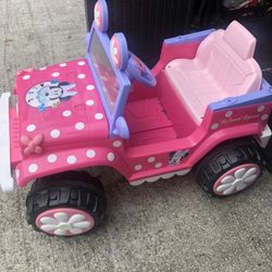 Minnie Mouse Jeep 