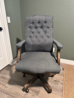 Presidential Seating Tufted Executive Office Chair