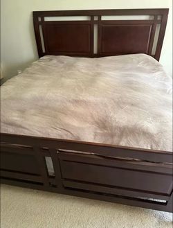 King wooden bed