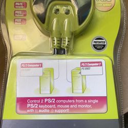 Iogear PS/2 Manage 2 Computers With 1 Monitor 