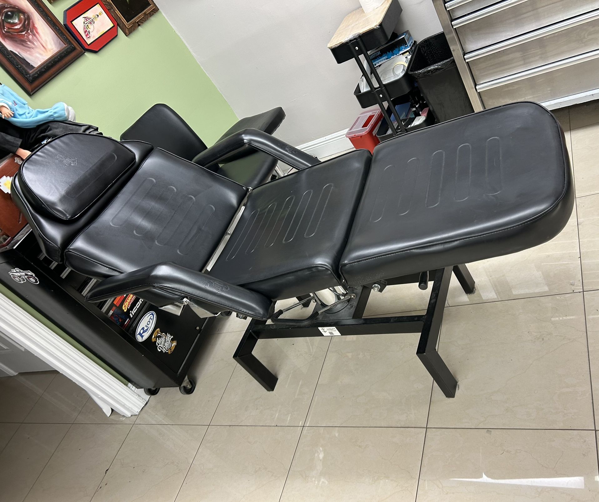 Tattoo Salon Chair