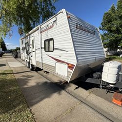 2010 StarCraft Bunk House Camper 27ft.