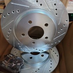 Ford Mustang GT GT500 Shelby Drill Slot REAR rotors Plus Performance Low Dust Pads  MUSTANG DISCS REAR V6