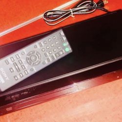 SONY DVD ENERGY SAVER TRIM LINE PLAYER with REMOTE 12 x 8 INCH PLUG IN SONY MODEL # DVP - SR500H Open Box Priced To Sell