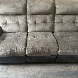 American Signature Reclining Love Seat And Sofa  ( Recliner ) 