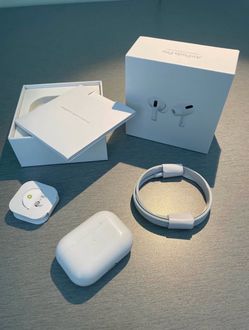 Apple AirPods Pro *BRAND NEW*