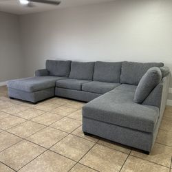 Sectional Couch. !!!FREE DELIVERY 